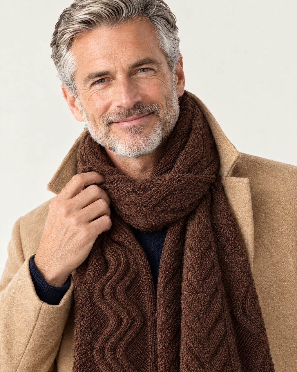 Èze Cable Scarf in Brown – on model, close-up